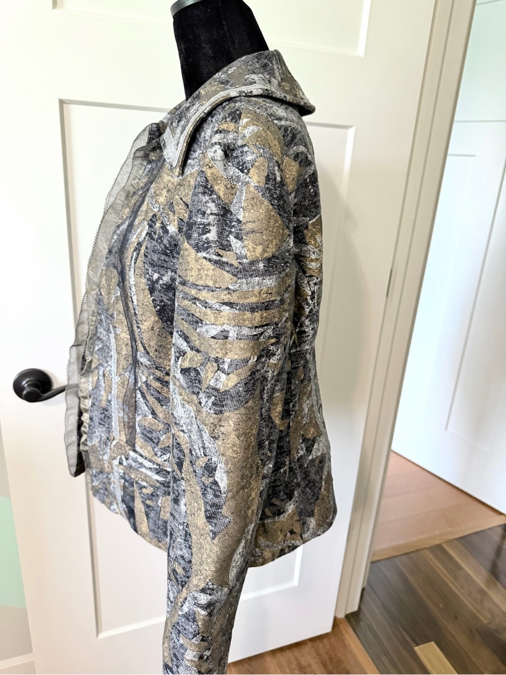 Chico's Embroidered Jacket Tapestry Rosette Print Open Front Blazer Sz 1 Artsy - Picture 5 of 9
